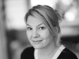 Eveline Crone
